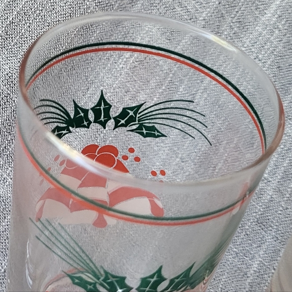 🎄(7) Vintage Holly Berry Christmas Jingle Bells Tumblers Glasses Red White New - Picture 12 of 16